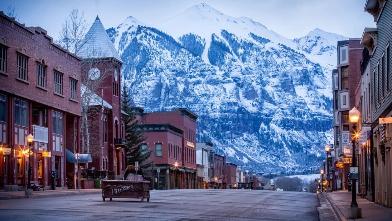 Where to Stay in Telluride, Colorado, for a Local Experience