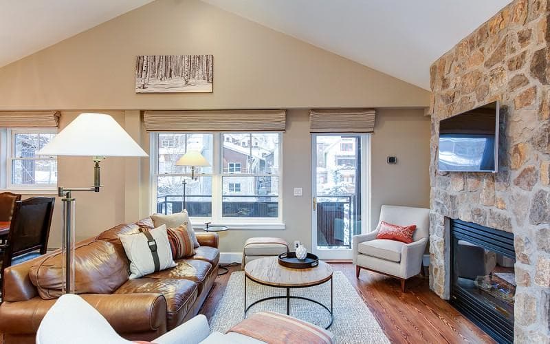 550 W Depot Avenue 103-17