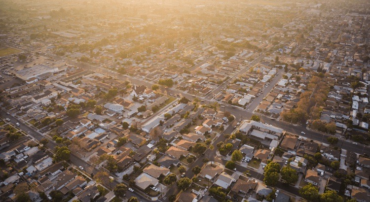Expect the Unexpected: Navigating Volatility in Today’s Housing Market