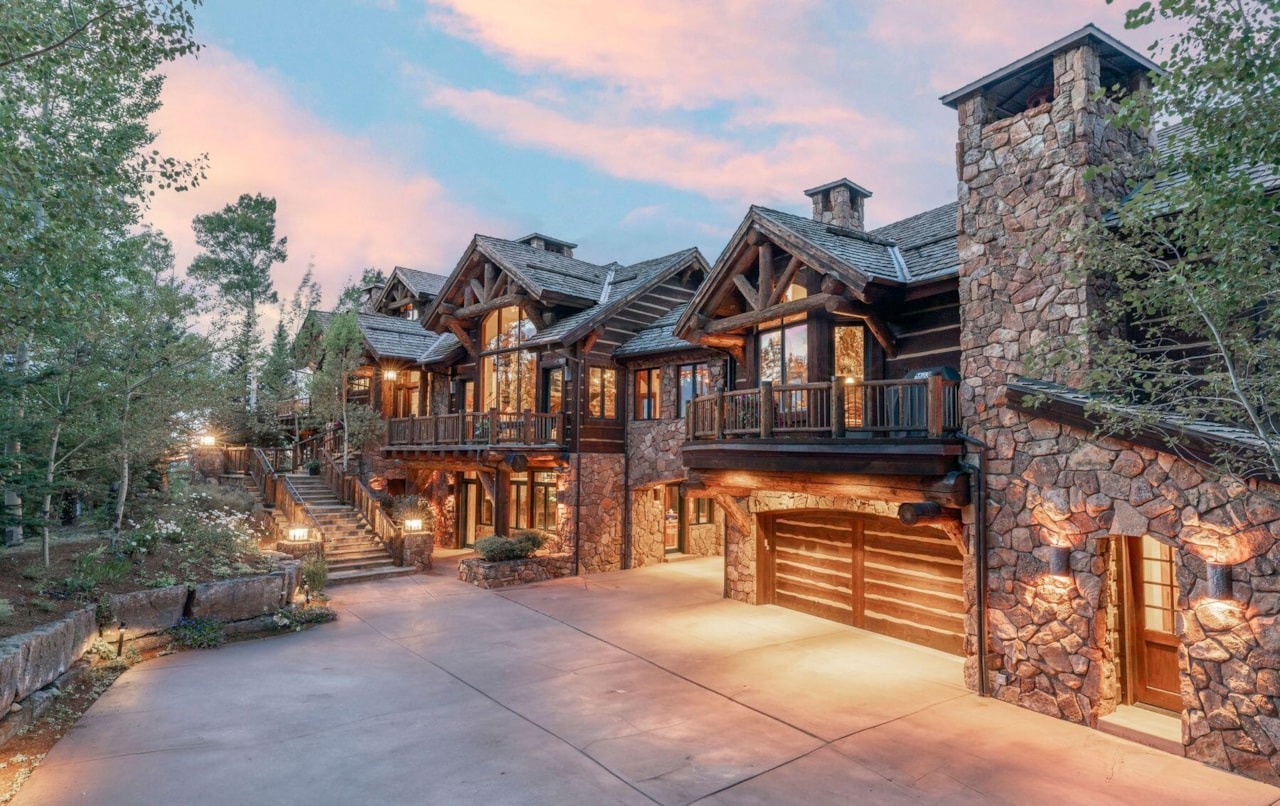 Exquisite Mountain Village Estate at 120 Prospect Creek Dr: A Telluride Architectural Masterpiece