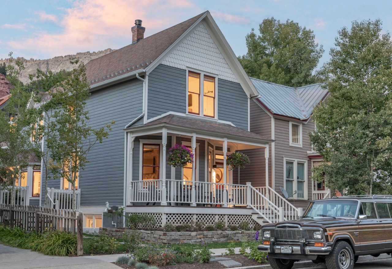 STEAL OF THE WEEK: Victorian Charm in Downtown Telluride!